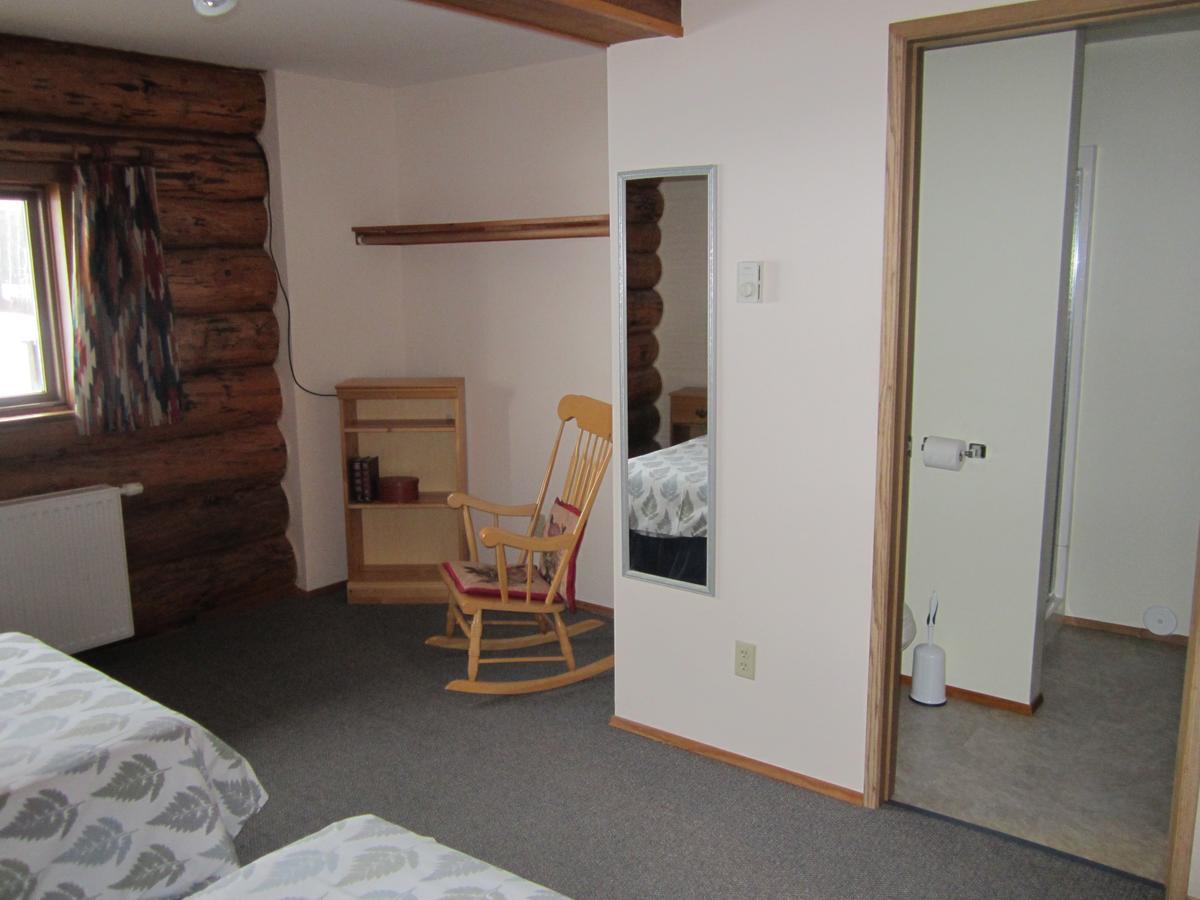 Smithers Driftwood Lodge Exterior photo